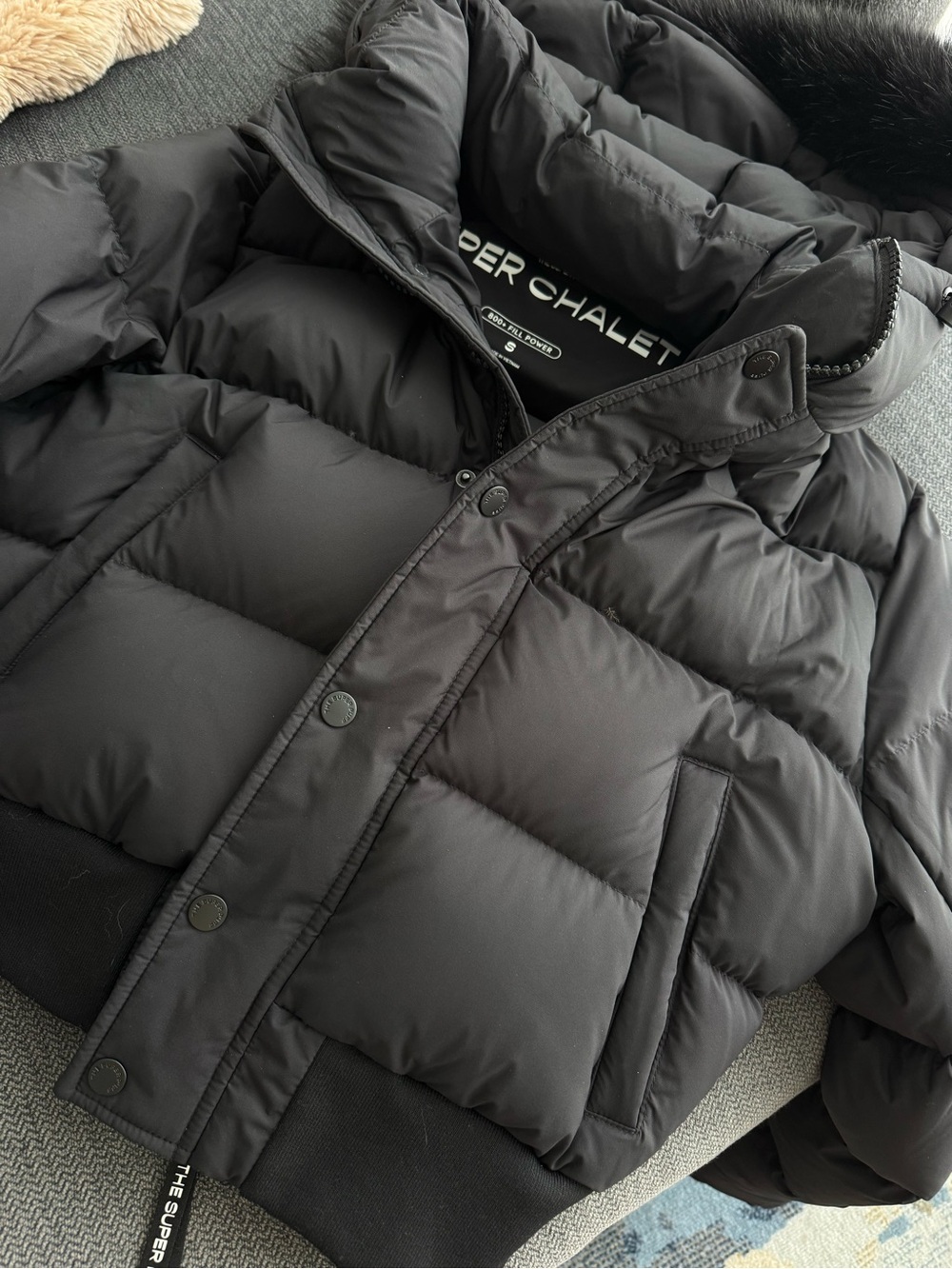 **SOLD**✨Aritzia Super Chalet Puff 800 fill Black Winter Puffer Jacket - Picture 8 of 13